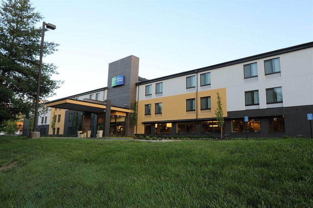 Express Brentwood-south Cool Springs By Ihg Inn 2*